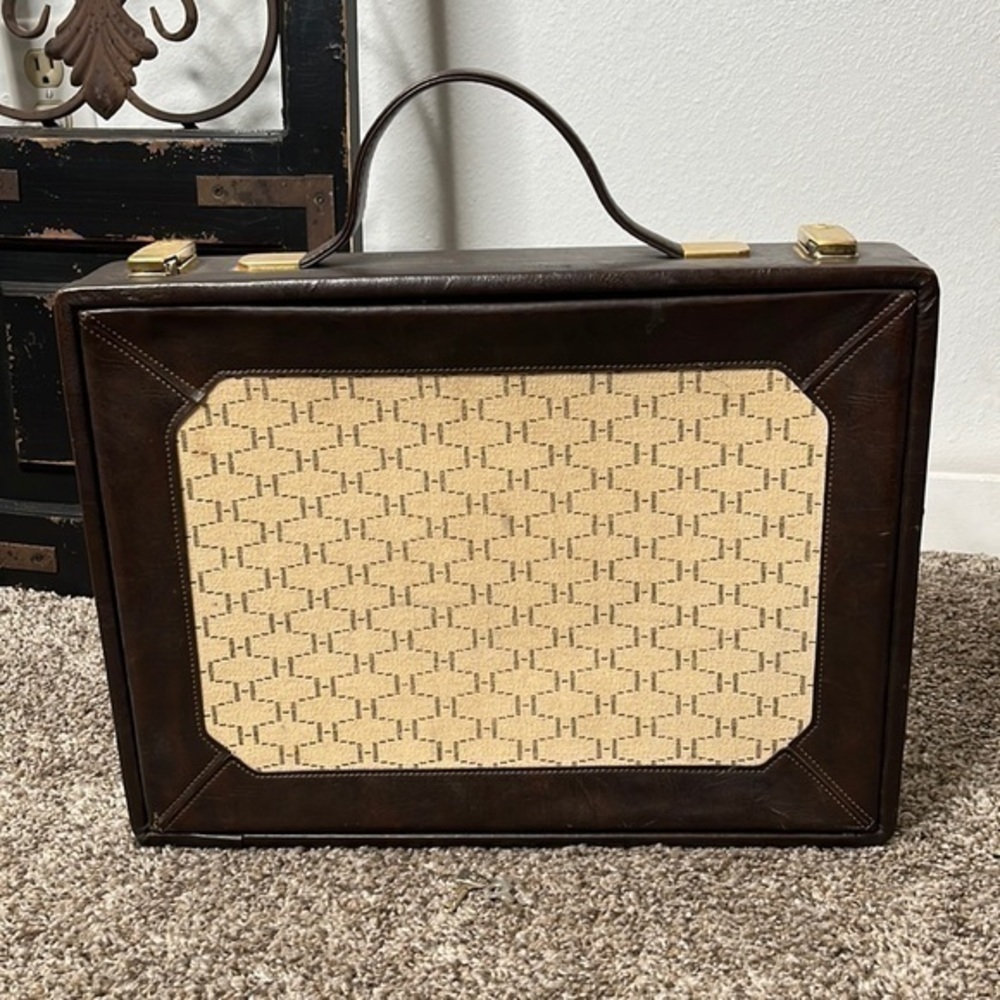 RARE VINTAGE BRIEFCASE with original keys - Picture 1 of 16
